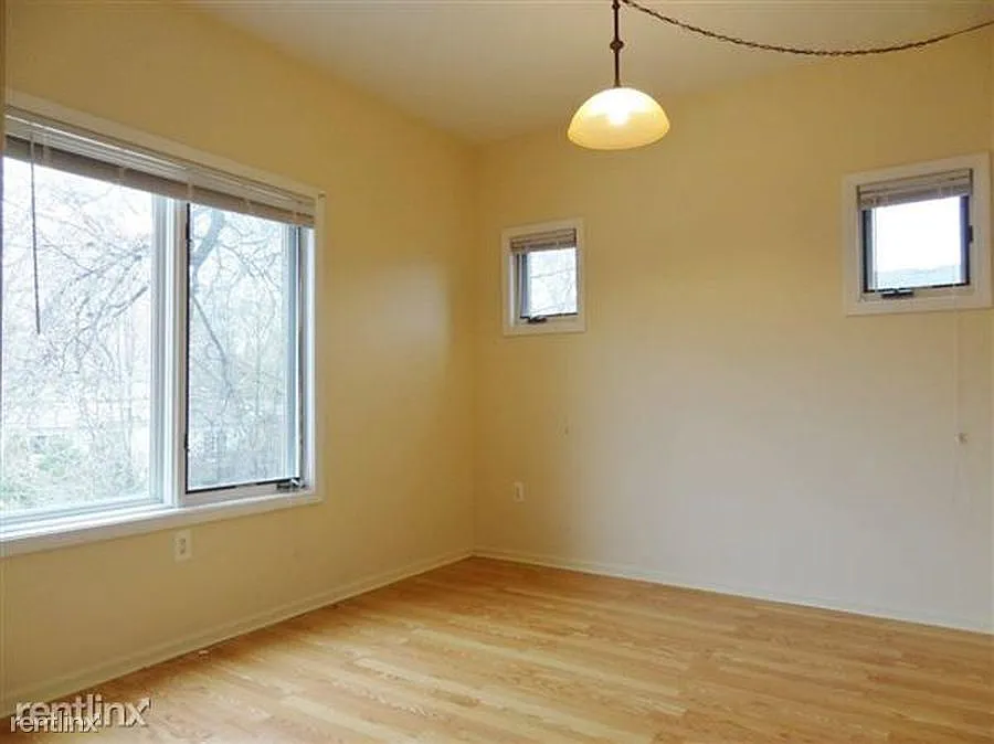 Bedroom 2.1
