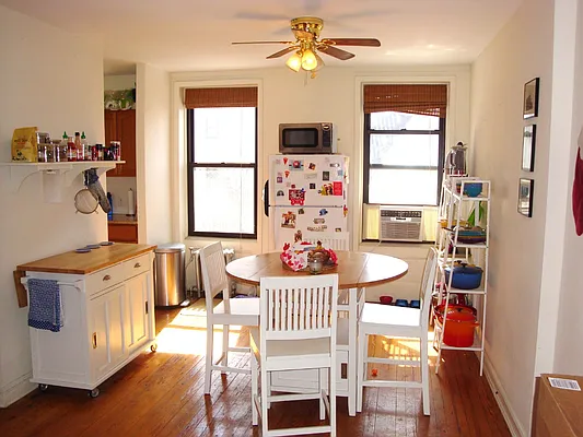 Rented by Carroll Gardens Realty | media 7