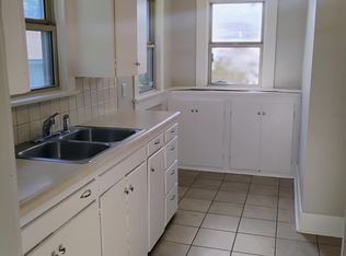 1856 S Laura Ave, Wichita, KS 67211
