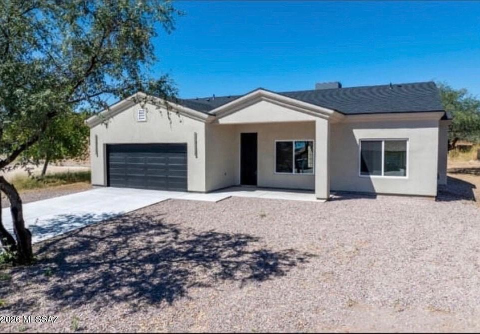 1st image of 370 Willow Dr