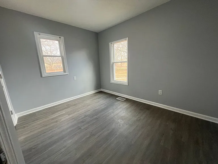 4000 Churchman Ave — Photo 5