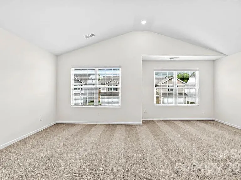 1140 Nia Rd — Photo 11