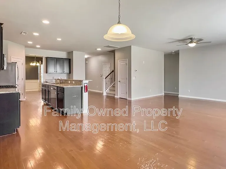 1834 Chickasaw Dr — Photo 13