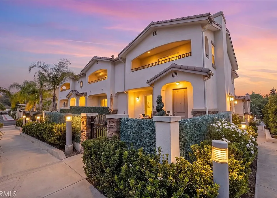 354 Newbury Vista Ln