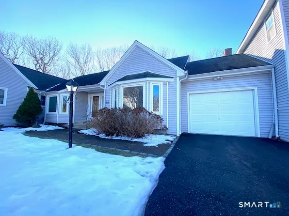 315 Aspetuck Trail #315, Shelton, CT 06484