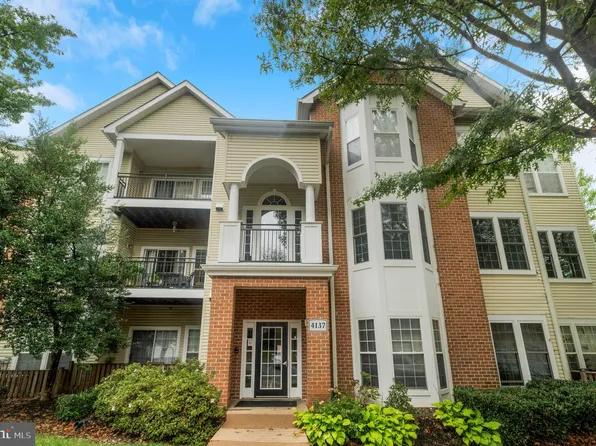 4137 Fountainside Ln Unit B002, Fairfax, VA 22030
