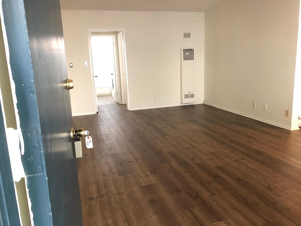 1st image of 11625 Mayfield Ave APT 3