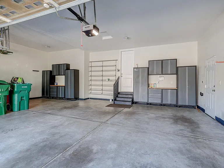 10732 Hillsboro Cir — Photo 28