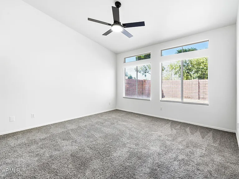 1540 E San Remo Ave — Photo 17