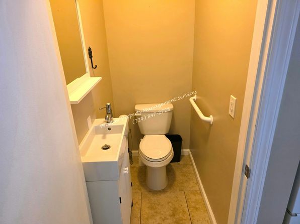 1531 Virginia Ave, Monaca, PA 15061
