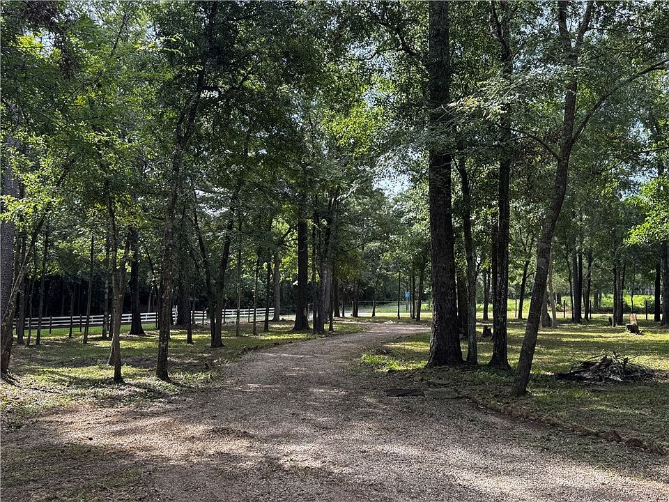 1st image of 15728 Goldenrain Ln