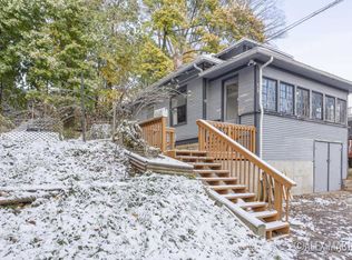 317 Marcella Ave NW, Grand Rapids, MI 49504