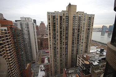 Rented by Luxury Habitat