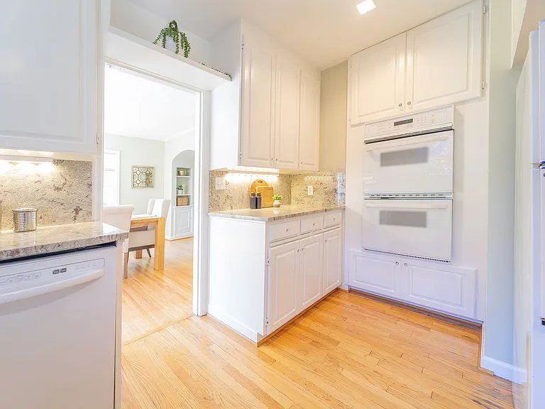 2840 SW Fern St — Photo 15