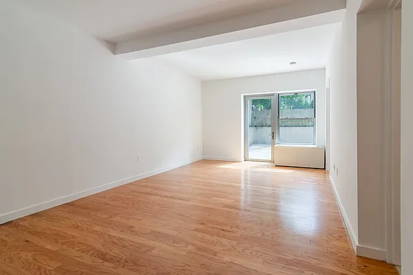 Rented by Glenmark Realty | media 3
