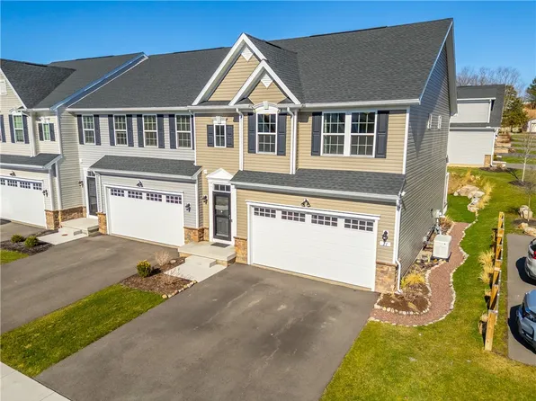 21 Keuka Ln, Canandaigua, NY 14424