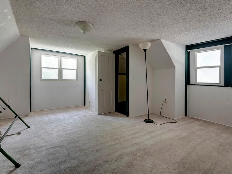 1620 N National Ave — Photo 28