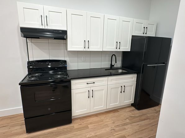 852 Fairmount Pl #1A