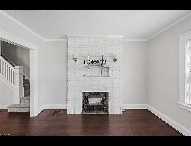 15241 Hilliard Rd — Photo 4