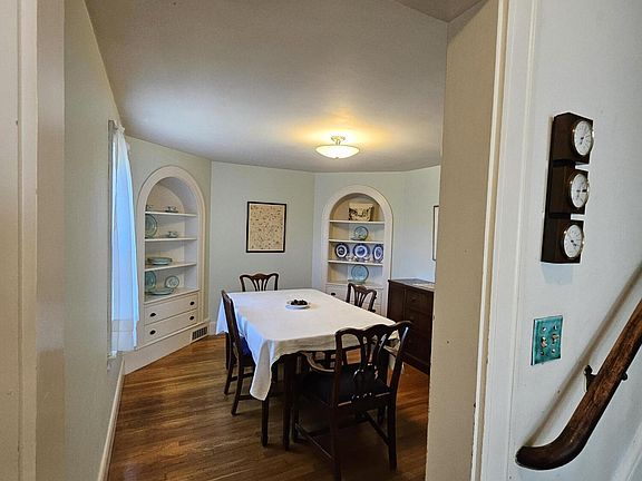 5th image of 249 Kenduskeag Avenue