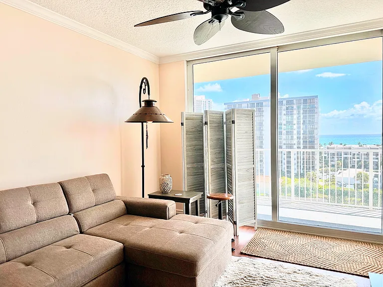 3020 NE 32nd Ave #1003 — Photo 3