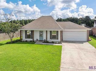 23610 Country Manor Ave, Denham Springs, LA 70726