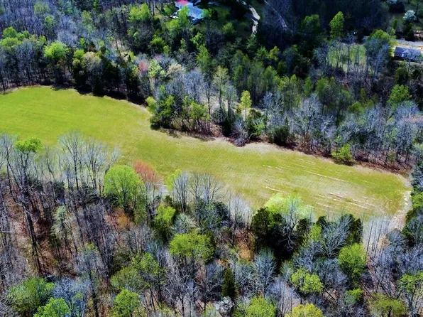 805 Harris Rd, Dickson, TN 37055