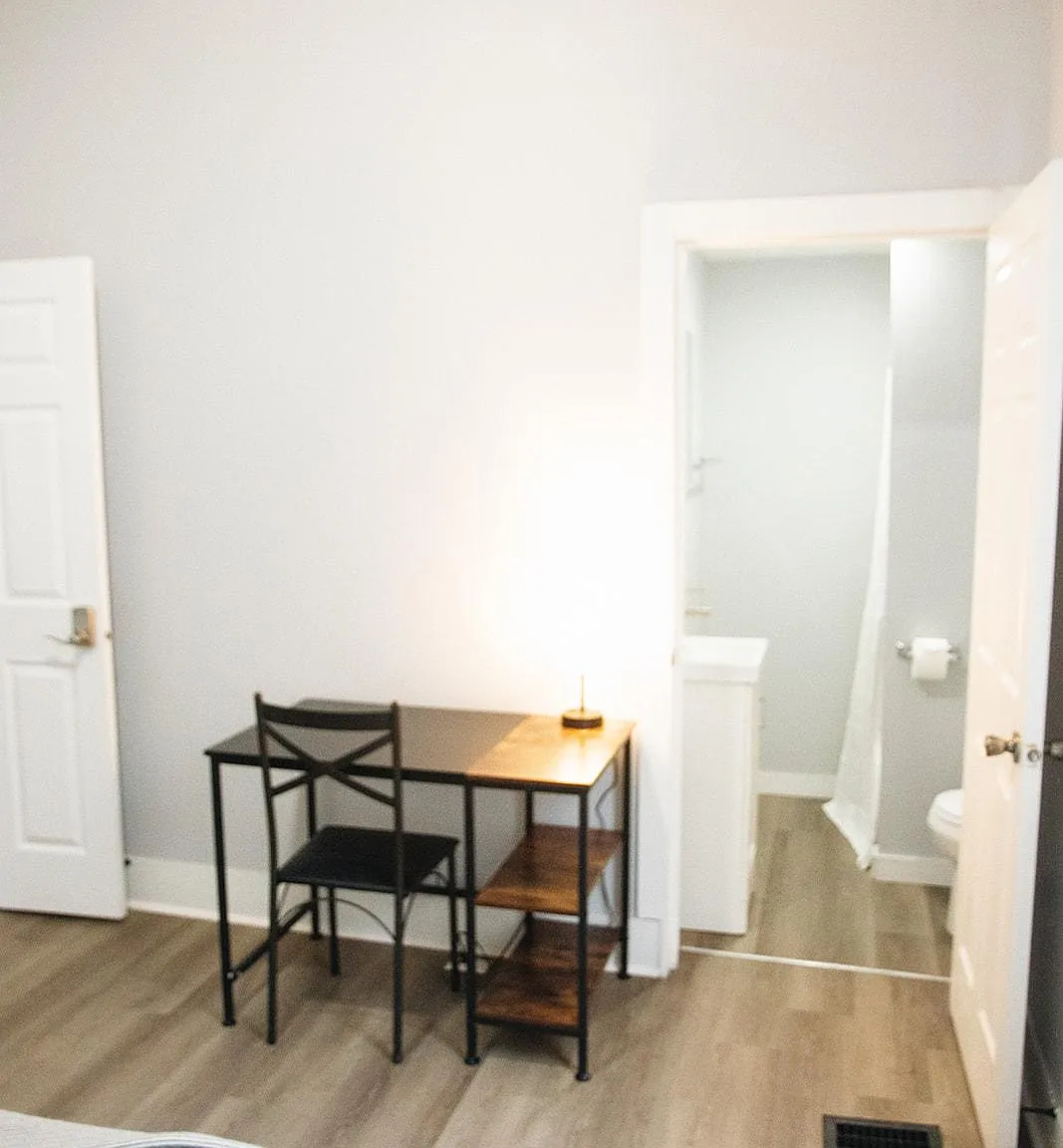 4 bed, 2.0 bath, $1,022 — Photo 2