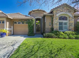 219 Royal Oaks Dr, West Sacramento, CA