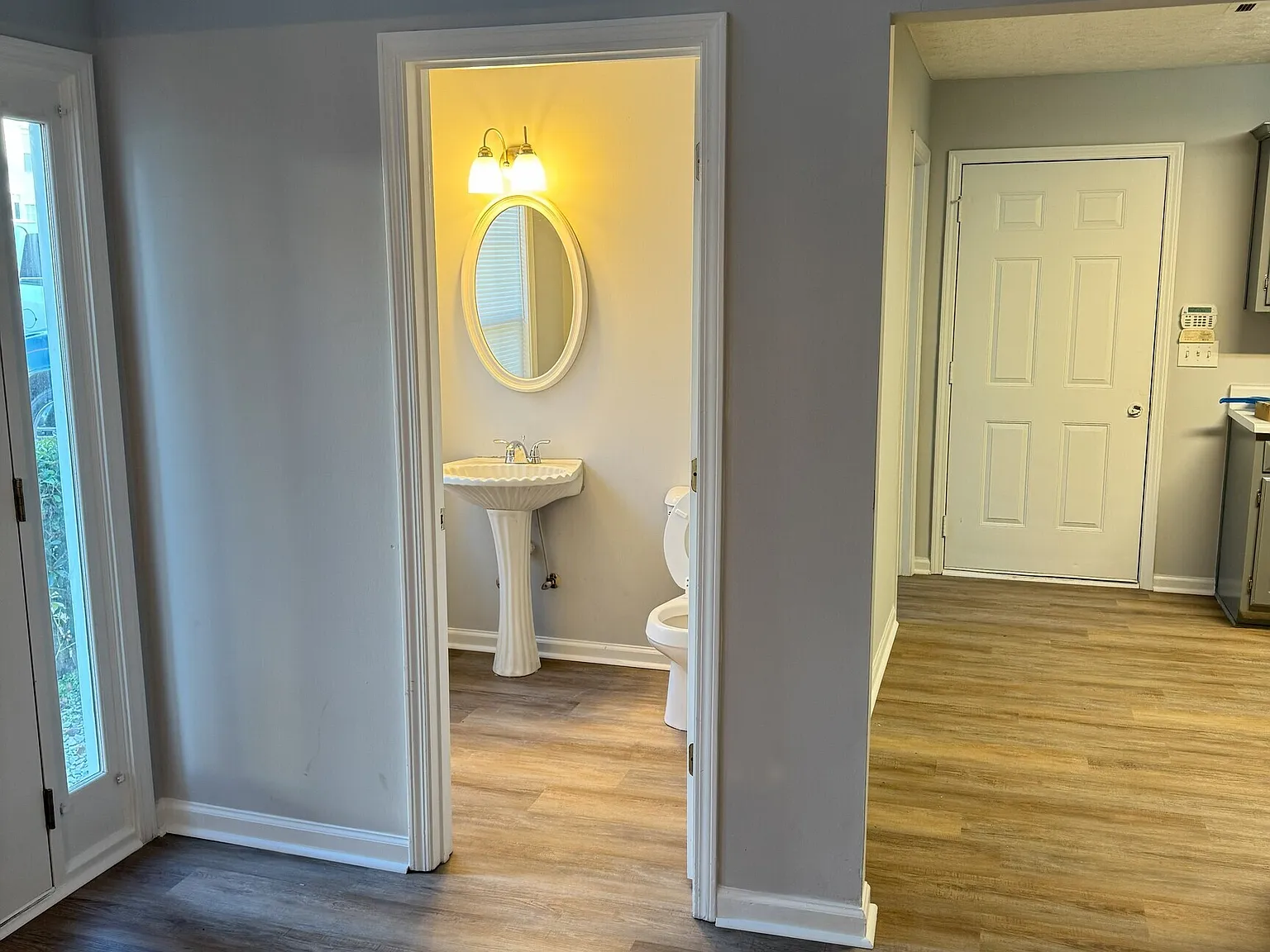 3 bed, 2.5 bath, $2,200 — Photo 4