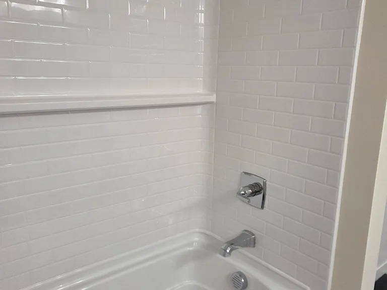 501 Farmington Woods Dr — Photo 3