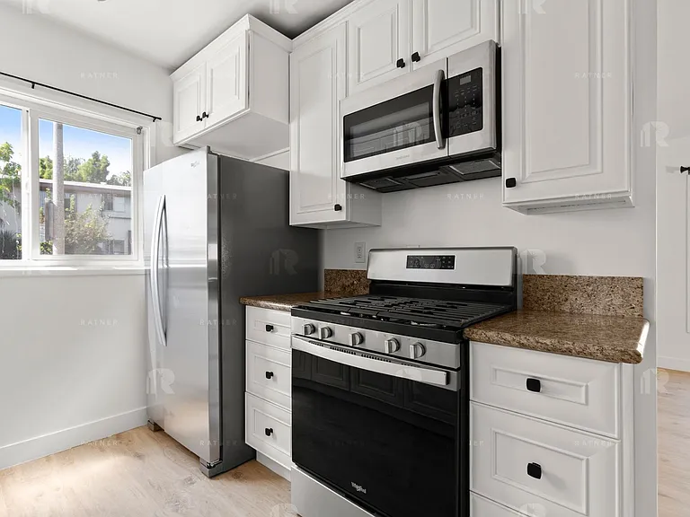 (Sr/Eu/Yo:B) 3280 Provon Lane — Photo 7
