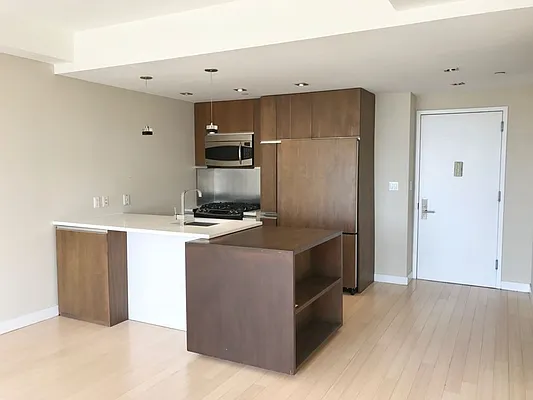 Rented by Zjama Realty Corp | media 1
