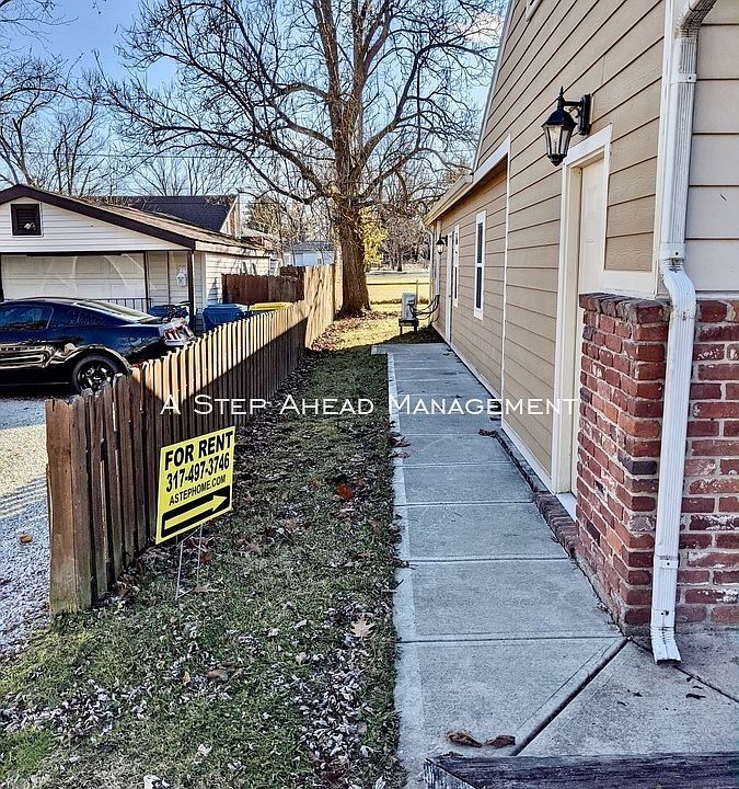 1st image of 807 Homewood Dr #B