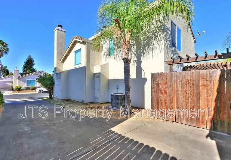 6620 Verandah Ct — Photo 4