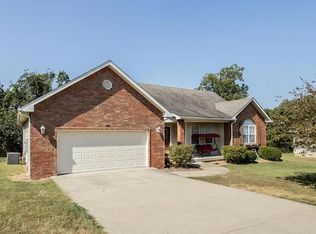 124 Birch Tree Cir, Saint Robert, MO 65584