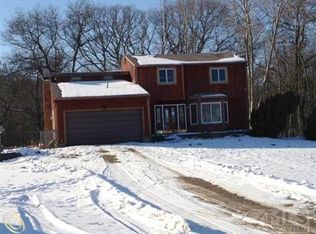 2244 Dutcher Rd, Howell, MI 48843