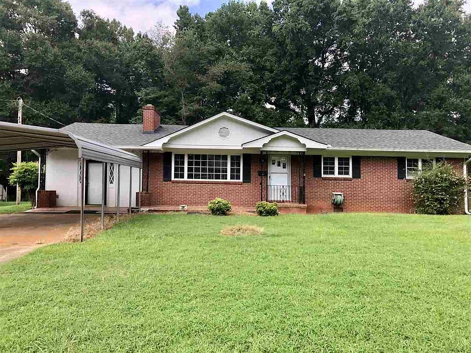 1st image of 230 Wells Dr