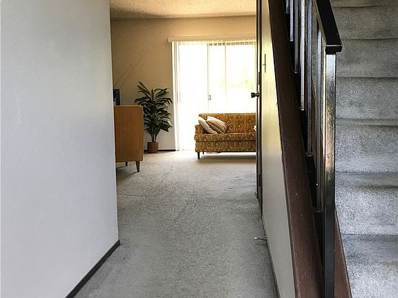 3rd image of 337 NE 105th St