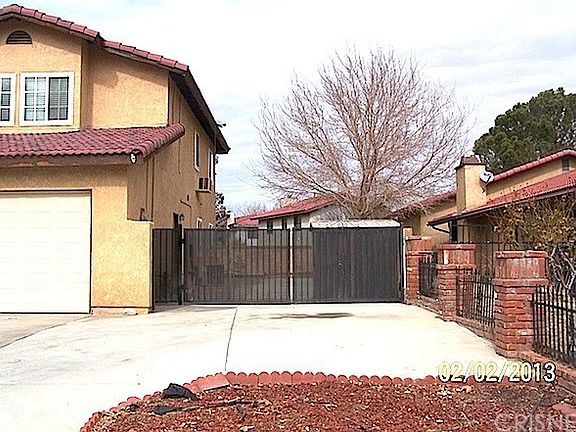 2nd image of 1317 Herzel Ave