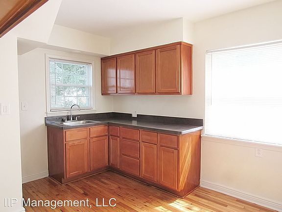 5th image of 21830 Maydale Ave