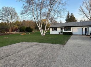 5467 Netherwood Rd, Oregon, WI 53575