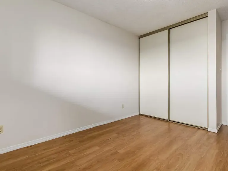 5 Russell Dr — Photo 11