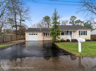 421 Mohawk Dr, Brick, NJ 08723