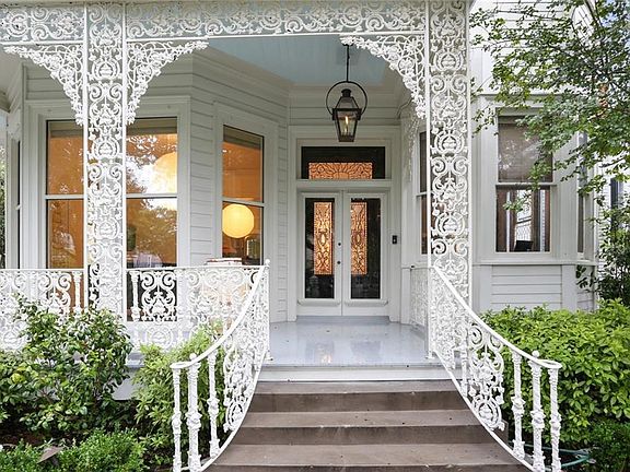 4th image of 7618 Saint Charles Ave