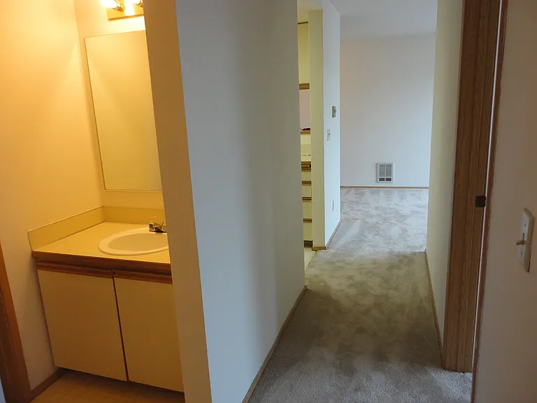 4253 8th Ave NE #401 — Photo 19