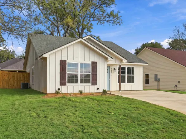 213 Fleming St, Longview, TX 75604