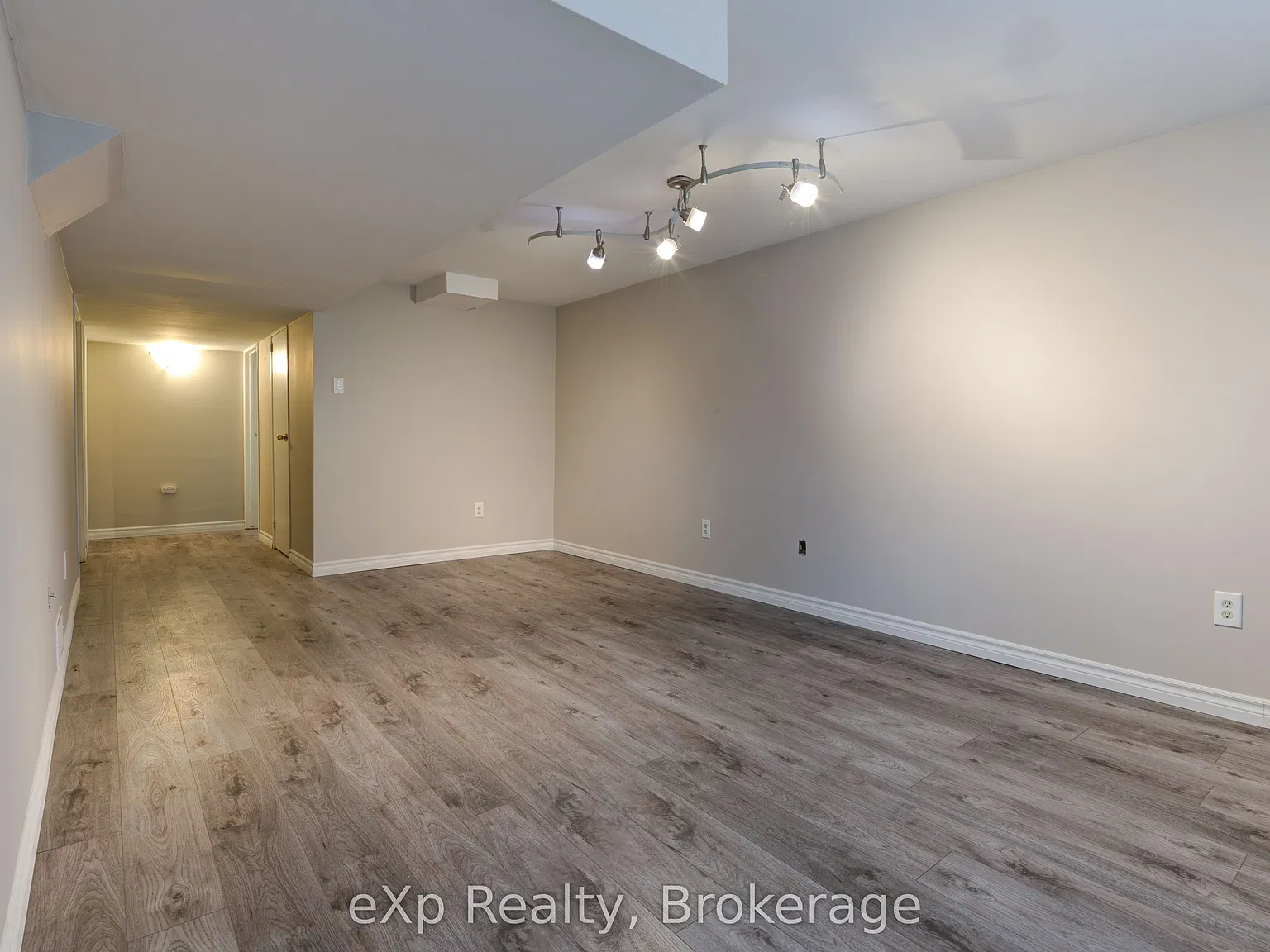 1 bed, $1,400 — Photo 4