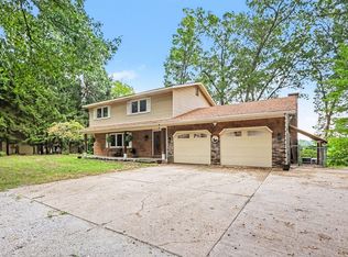 127 E Maple St, Fruitport, MI 49415