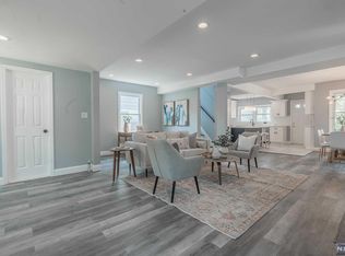 30 8th St, Ridgefield Park, NJ 07660